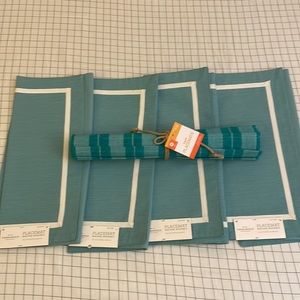 NWT 2 set of placemats 4 teal Threshold placemats and 4 teal woven target decor